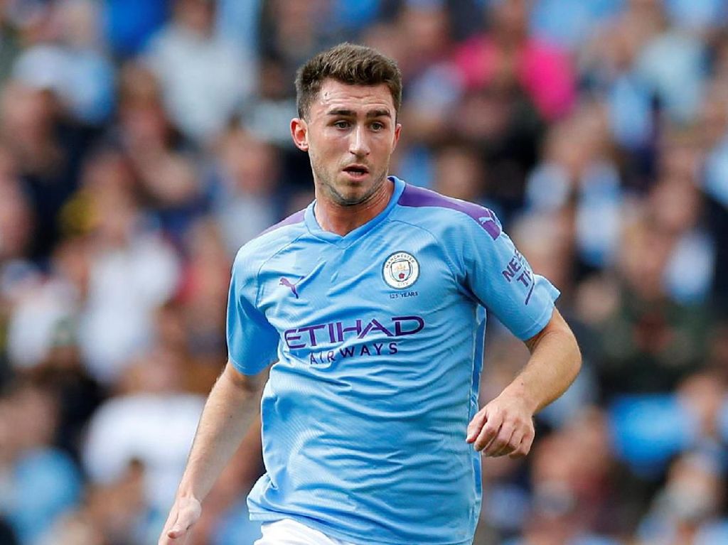 Laporte Absen Enam Bulan, City Takkan Beli Bek Baru Laporte Absen Enam Bulan, City Takkan Beli Bek Baru
