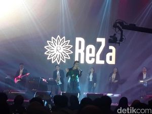 Tembang Nostalgia Reza Artamevia Guncang Surabaya