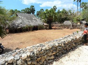 Mengenal Rumah Adat Uma Tutus di Kabupaten Rote Ndao Mengenal Rumah Adat Uma Tutus di Kabupaten Rote Ndao