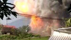 Potret Kepanikan Warga Akibat Meledaknya Gudang Amunisi Brimob