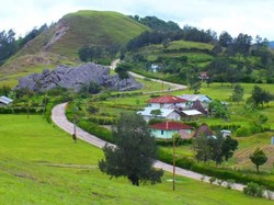 Bukan di Luar Negeri, Ini Surga Tersembunyi di NTT