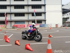 Beda Jenis Motor, Beda Juga Cara Beloknya, Mau Tahu Seperti Apa?