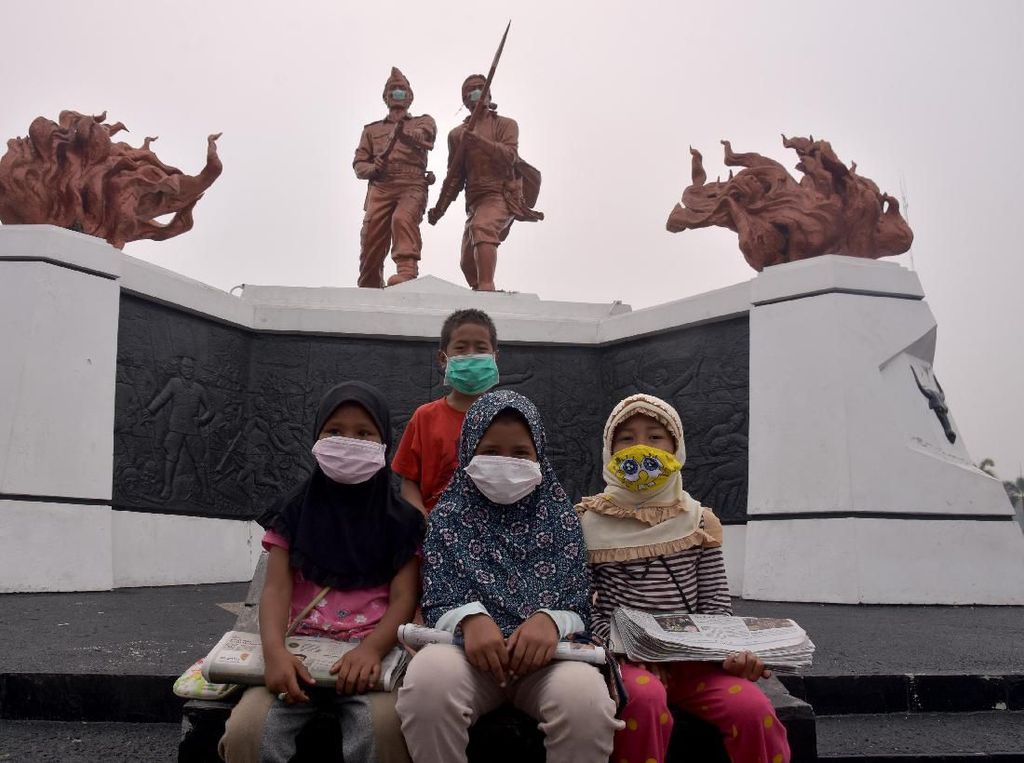 KPAI Dorong Sekolah Terdampak Kabut Asap Kurangi Aktivitas Luar Ruangan KPAI Dorong Sekolah Terdampak Kabut Asap Kurangi Aktivitas Luar Ruangan