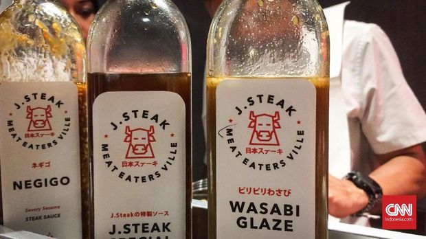 'Menjahit' Rakitan Steak Jepang Didiet Maulana