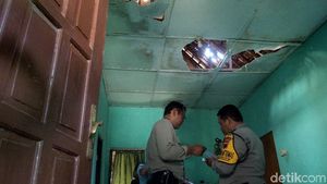 Rumah Warga Rusak Akibat Ledakan di Gudang Brimob Polda Jateng