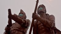 Patung Monumen Perjuangan Rakyat Riau Bermasker