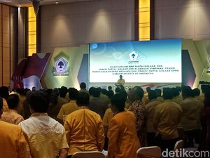 Hadiri Pembekalan Caleg Terpilih Golkar, Airlangga Tegaskan Tak Bahas Munas