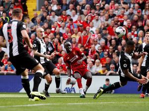 Mane Dua Gol, Liverpool Ungguli Newcastle 2-1 di Babak I