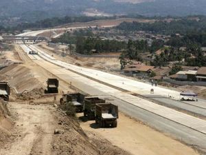 Tol Cisumdawu Rampung Tahun Ini, Bandung ke Kertajati Nggak Sampai 1 Jam Tol Cisumdawu Rampung Tahun Ini, Bandung ke Kertajati Nggak Sampai 1 Jam