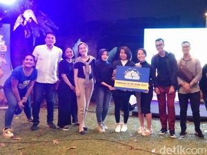12 Agus yang Beruntung Liburan ke Labuan Bajo 12 Agus yang Beruntung Liburan ke Labuan Bajo
