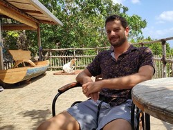 Belasan Tahun Tinggal di Rote, Bule Prancis Ini Terpikat Pesona Alamnya