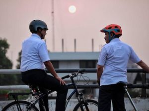 Anies Targetkan Pembuatan Jalur Sepeda Rampung Sebelum Akhir 2019