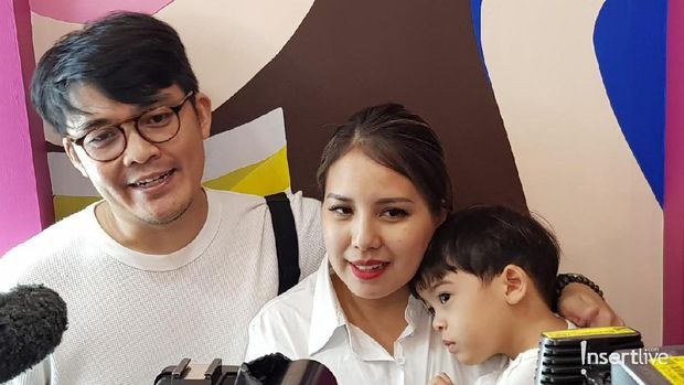 Irfan Ratinggang dan Tya Ariestya