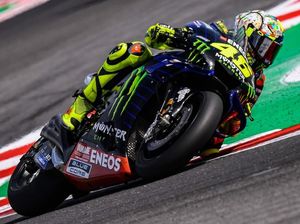 Kalah Cepat dari Quartararo dan Vinales, Rossi Tuntut Solusi Yamaha