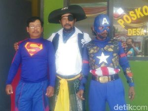 Ada Superhero Berjaga Saat Pilkades Serentak di Lamongan