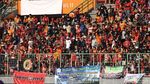 Beragam Spanduk Nyeleneh The Jakmania
