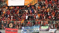 Meski demikian, Tim Macan Kemayoran harus berpuas diri usai memetik 3 poin dalam lanjutan liga 1 usai mengalahkan tim Mahesa Jenar dengan skor Akhir 2-1. Selamat yaaa Persija.