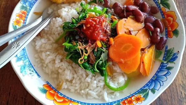 Mantap Banget! Sarapan Sup Senerek Khas Magelang yang Kaya Nutrisi