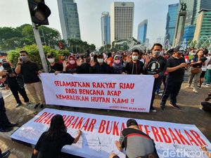 Tanggung Jawab Pemerintah pada Bencana Asap Tanggung Jawab Pemerintah pada Bencana Asap