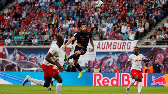RB Leipzig vs Bayern Munich berakhir imbang 1-1. (Foto: Fabrizio Bensch/Reuters) RB Leipzig vs Bayern Munich berakhir imbang 1-1. (Foto: Fabrizio Bensch/Reuters)
