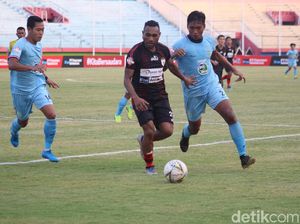 Persipura Vs Persela: Titus Bonai Dua Gol, Mutiara Hitam Menang 2-0