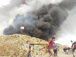 Video 15 jam Kebakaran di TPA Makassar