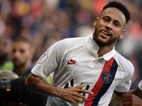 Abaikan Cemoohan Fans, Neymar Ingin Habis-habisan untuk PSG