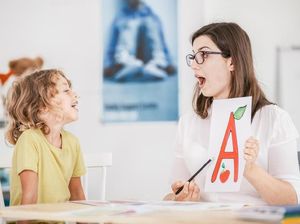 Lambat Bicara Ternyata Bukan Tanda Utama Autisme pada Anak