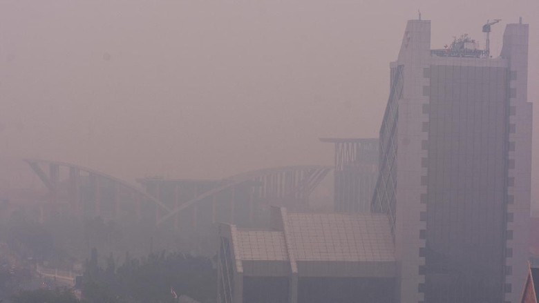 Banyak Asap, Penerbangan di Sumatera dan Kalimantan Masih Amburadul