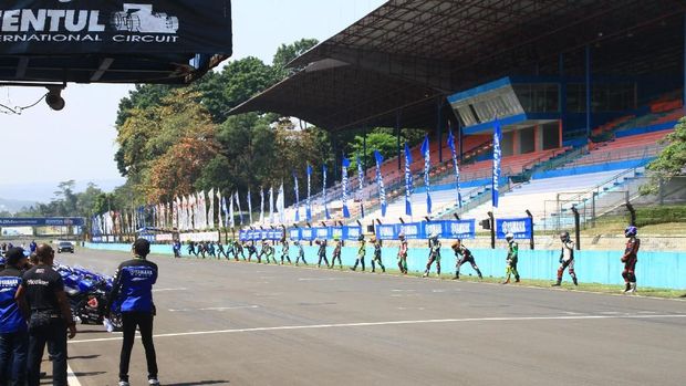 Yamaha Edukasi Konsumen Balap Ketahanan 2 Jam