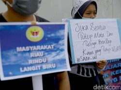 Kemenkes Sarankan Dakron untuk Tangkal Kabut Asap, Bahan Pengisi Bantal?