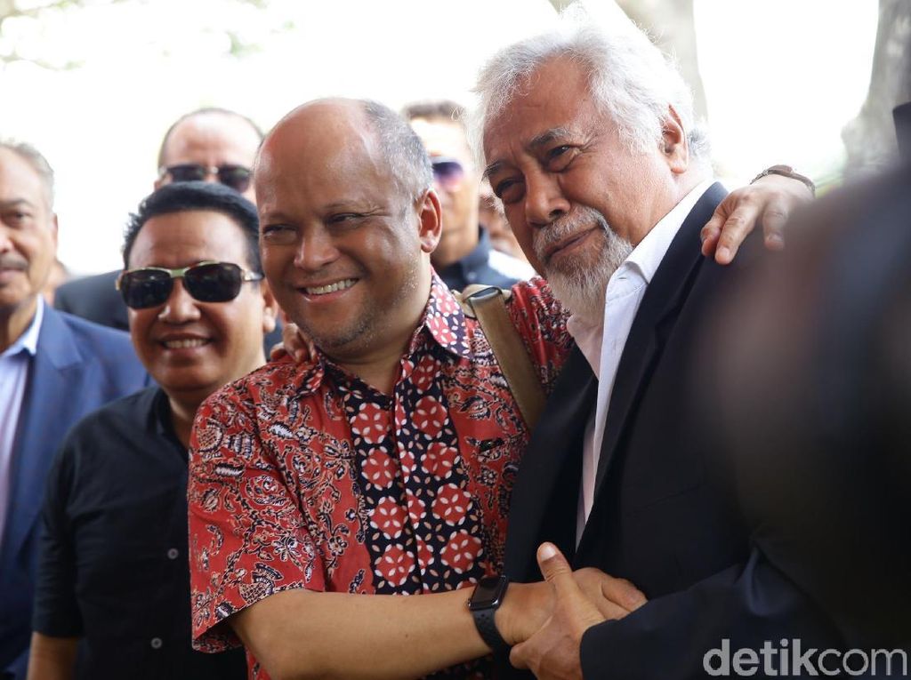Ilham Habibie soal Video Xanana Cium Kening Ayahnya: Momennya Emosional Ilham Habibie soal Video Xanana Cium Kening Ayahnya: Momennya Emosional