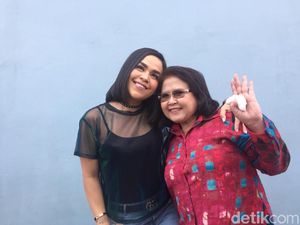 Elza Syarief dan Melaney Ricardo Akhirnya Berdamai Elza Syarief dan Melaney Ricardo Akhirnya Berdamai