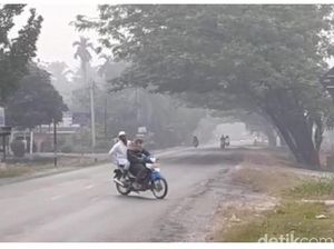 Saran Dokter Bila Kabut Asap Mulai Ganggu Kesehatan Mata Saran Dokter Bila Kabut Asap Mulai Ganggu Kesehatan Mata