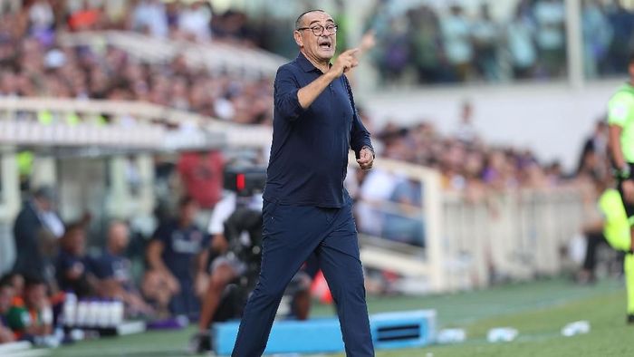 Maurizio Sarri dianggap sebagai pelatih yang suka cari-cari alasan jika tak menang. (Foto: Gabriele Maltinti/Getty Images)