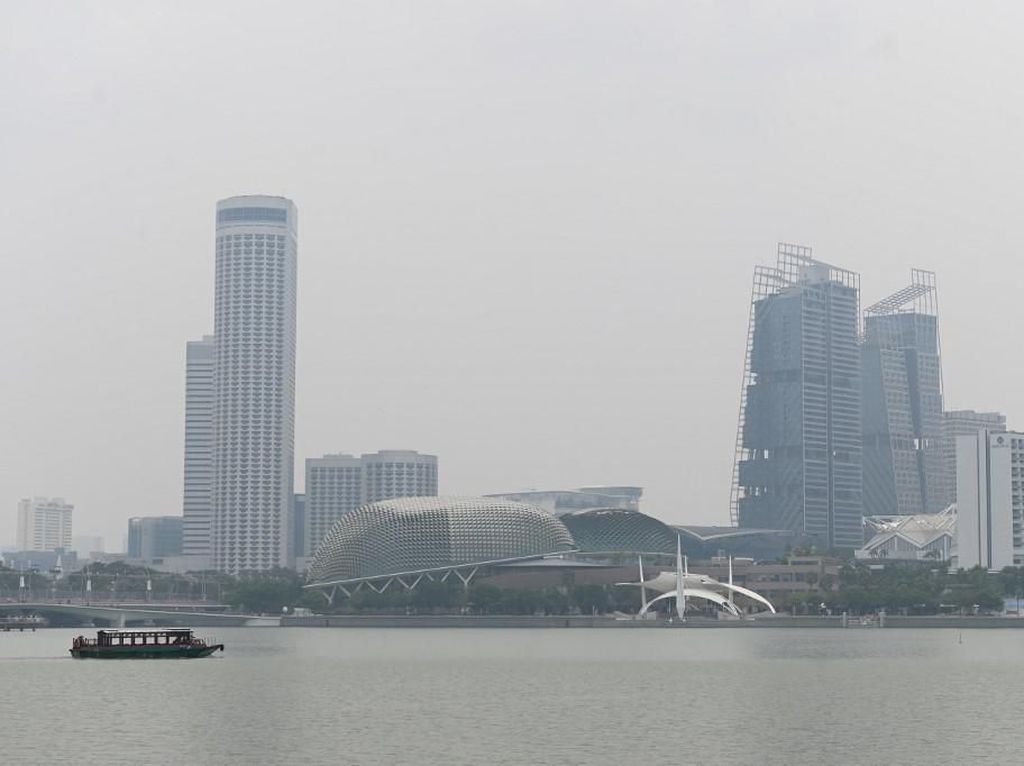 Kabut Asap Karhutla Indonesia Ancam F1 GP Singapura Kabut Asap Karhutla Indonesia Ancam F1 GP Singapura