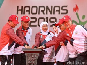 Hari Olahraga Nasional, Gubernur Khofifah Kenalkan Jatim Seger