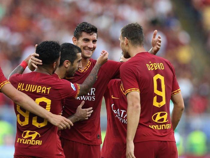 AS Roma libas Sassuolo 4-2 dalam lanjutan Liga Italia (Paolo Bruno/Getty Images) AS Roma libas Sassuolo 4-2 dalam lanjutan Liga Italia (Paolo Bruno/Getty Images)