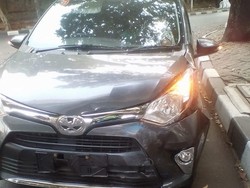 Mobil yang Ditemploki Polisi Berhenti Usai Tabrak Mobil Lain