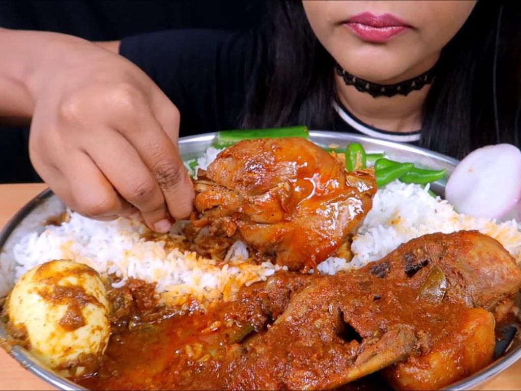 Susah Napas Setelah Makan Pedas, Wanita Ini Dilarikan ke Rumah Sakit Susah Napas Setelah Makan Pedas, Wanita Ini Dilarikan ke Rumah Sakit