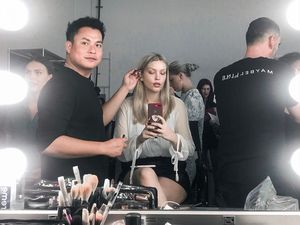 Alasan Makeup Artist Ryan Ogilvy Jarang Pakaikan Bulu Mata Palsu ke Klien Alasan Makeup Artist Ryan Ogilvy Jarang Pakaikan Bulu Mata Palsu ke Klien