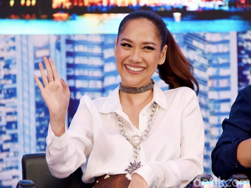 Yuk Ikutan, BCL Ajak Donasi untuk Perempuan Penyintas Kekerasan Yuk Ikutan, BCL Ajak Donasi untuk Perempuan Penyintas Kekerasan