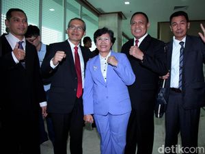 Via Grup WhatsApp, Alex Marwata Update Info KPK ke Pimpinan Terpilih Via Grup WhatsApp, Alex Marwata Update Info KPK ke Pimpinan Terpilih