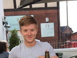 Pesepakbola Muda Ini Tewas Bunuh Diri Setelah Putus Cinta