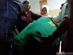 Jenazah Fuad Amin Dibawa ke Rumah Duka di Bangkalan Madura