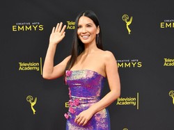 Jadi Model Skims, Olivia Munn Pamer Bekas Luka Mastektomi untuk Kanker Payudara