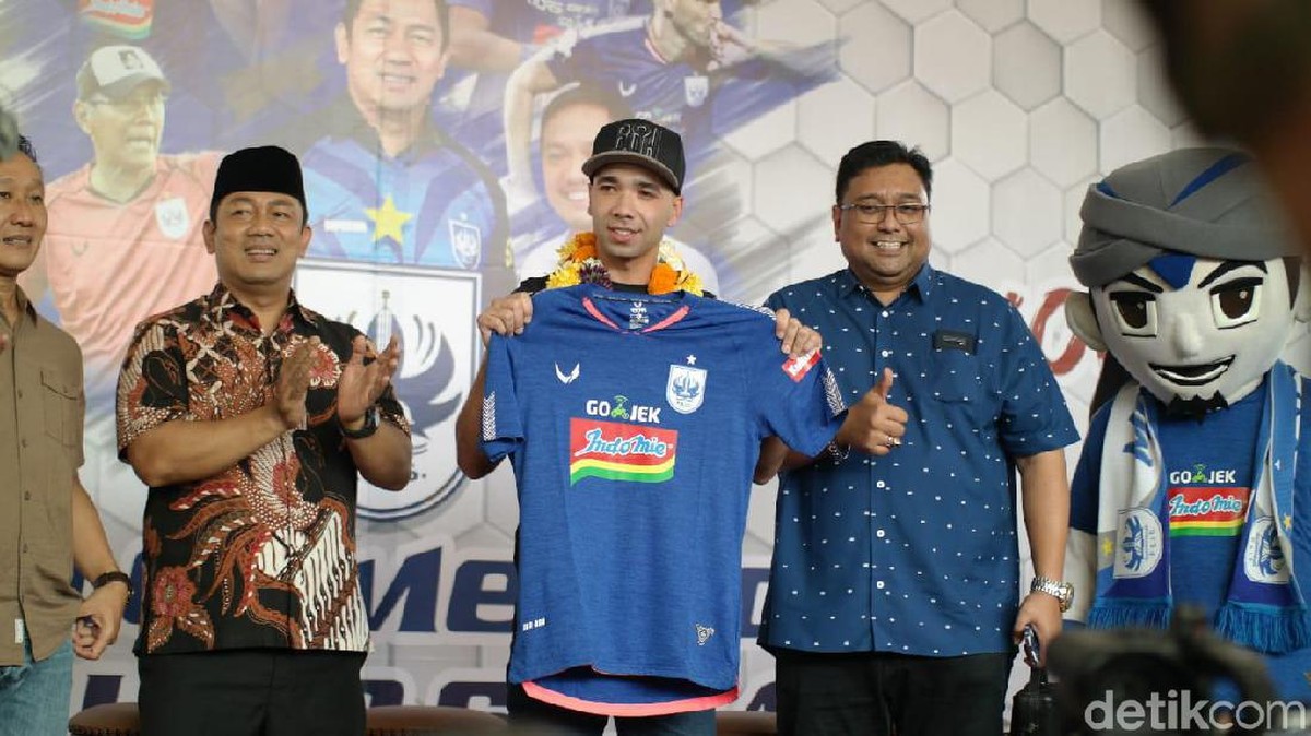 Pemain PSIS Semarang, Bruno Silva. (Foto: Angling Adhitya Purbaya/detikcom)