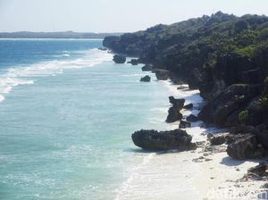 Batu Pintu, Pantai Kece Punya Pulau Rote
