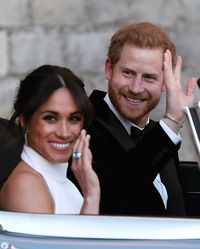 Pecat Seluruh Pegawai, Pangeran Harry dan Meghan Tak Lagi Kembali?