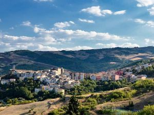 Pindah ke Desa-desa Italia Ini bakal Digaji, Mau?